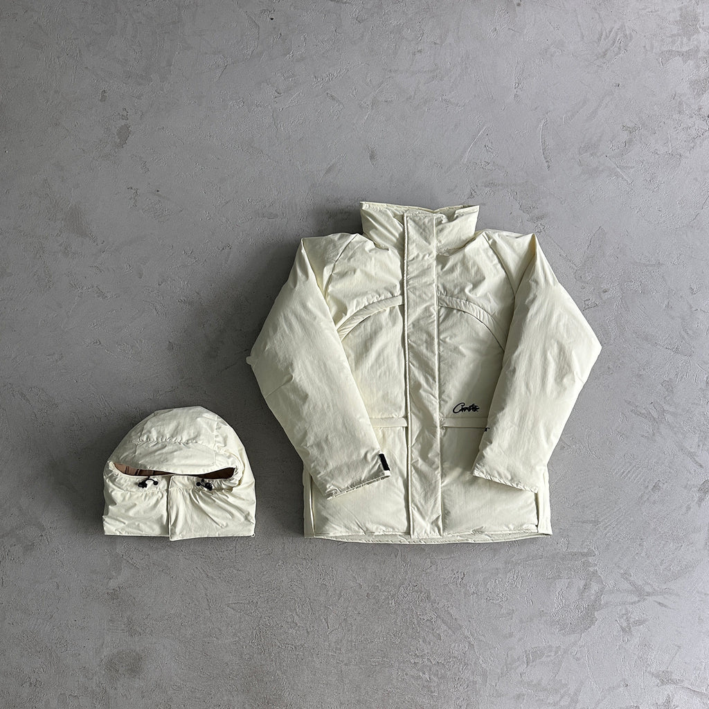 Chaqueta Pluma Corteiz Blanco Roto con Interior Crema – Abrigo Streetwear Premium CRTZ