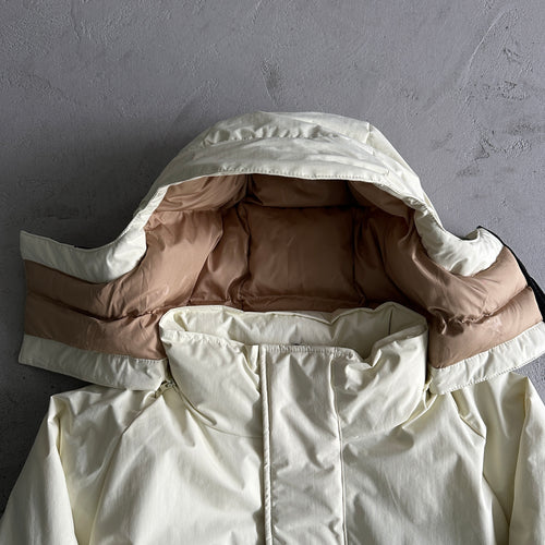 Chaqueta Pluma Corteiz Blanco Roto con Interior Crema – Abrigo Streetwear Premium CRTZ