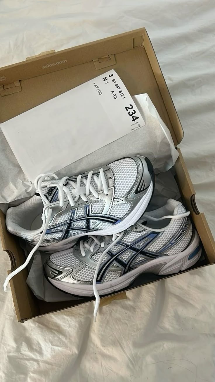 Asics GEL-1130 – Zapatillas Retro Running con Amortiguación GEL y Estilo Urbano | Compra Online